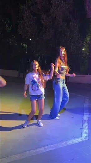 Al Villaggio Aury e Ludo Ballano le loro Canzoni 🎵😍 #auroraeludovica