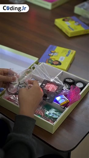 Coding Jr. | we see a brain upgrade. 🚀 When kids snap the parts together and write the code to make them move, they aren’t just “playing”—they are... | Instagram