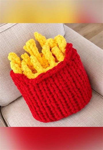 Thank Goodness It’s FRY-day! 🍟 New blanket pattern available in the shop! Video Tutorial included! #crochet #knitting #handknit #fries