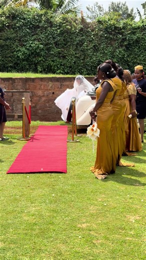 The bride grand entrance in church led by super @Oga Obinna TikTok @Dr. Princess C Mutisya @Apostle Peter Munai Ministries #trudykitui #fyp #queenofonlinemedia #trending #tiktok