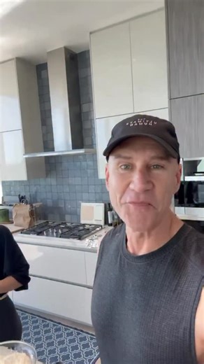 Broke the 3-day water fast today with bone broth and honestly… I feel incredible. Energy’s back, focus is locked in, and I slept like a baby last night. Crazy what happens when you just give your body a break and let it do what it’s designed to do. Thank you so much to everyone who participated, I am beyond proud of each and every one of you who completed or even just tried this fast. 🙏🏻 | Becoming the Ultimate Human with Gary Brecka