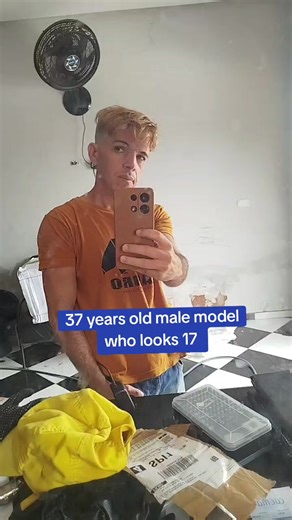 37-Year-Old Male Model Looks 17: The Secret Behind Youthful Appearance