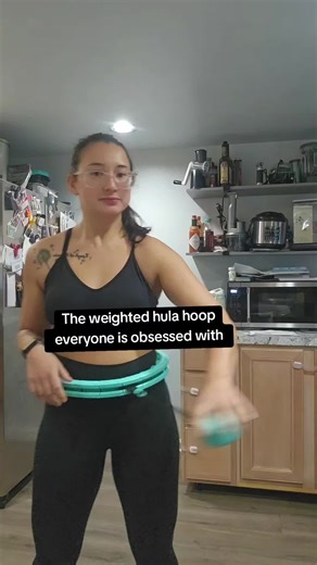Trying out the weighted hula hoop everyone keeps talking about! 🔥 Such an easy at-home workout and a fun way to burn calories. If you want a toned waist without the gym, this is your sign. 💪✨ #weightedhulahoop #hulahoopworkout #smallwaistworkout #athomefitness #tiktokshopfinds