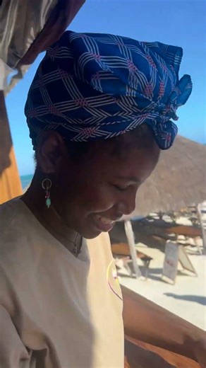 They made it look seamless 🫶🏾 #belize #beach #cayecaulker