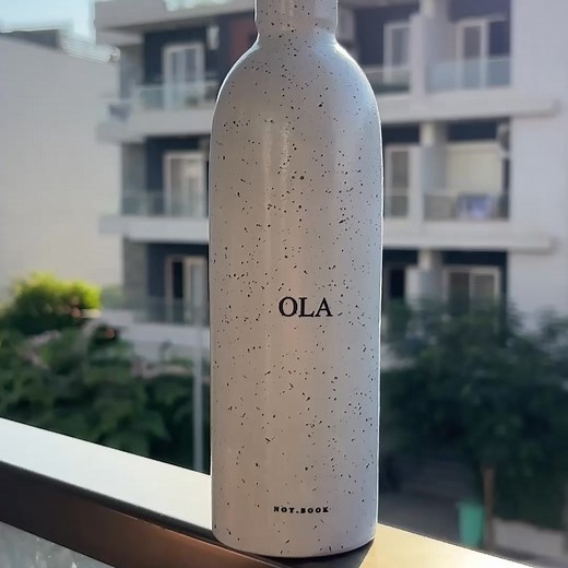 OLA BOHO A pottery bottle, handcrafted in an authentic Egyptian village using eco-friendly materials — designed to give you a pure, natural feeling with every use. | Thenot.book | Facebook
