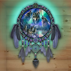 3.8K views · 492 reactions | Bring the awe-inspiring beauty of the Northern Lights home with this unique collection. Shop Now! https://bit.ly/2G4MxT8 | The Bradford Exchange | Facebook