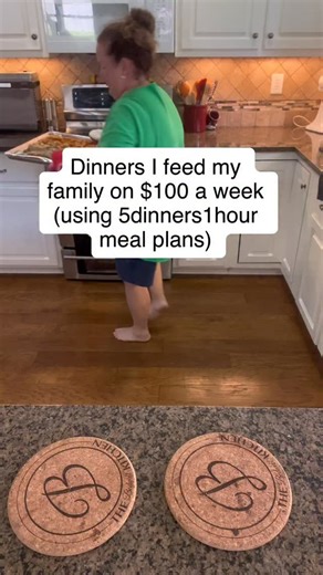 12K views · 15 reactions | POV: You already know what’s for dinner all week.  (And you didn’t even have to think about it.) Drop DINNER below and I’ll show you how we roll over here. #dinnerhack #mealprepmagic #easyfamilymeals #momlifehacks #dinnertimewin | 5 Dinners 1 Hour | Facebook