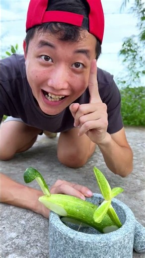 The guy show AMAZING Smart and Useful in Forest #bushcraft #survival #Outdoors #skills