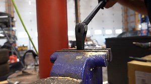 1.9K views · 18 reactions | Putting the extendable pry bar to use @hammerdown_motorsports_usa ️ Get yours below ⬇️ https://olsatools.com/products/extendable-pry-bar?variant=32327279018035 #OlsaTools #tools #prybar #mechaniclife | Olsa Tools | Facebook