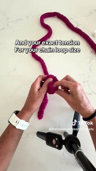 YOU HAVE QUESTIONS?? ❓I have answers that might be helpful to my fellow BEGINNER chunky knitters!! 🧶 I will do daily #TIPSANDTRICKS so please ASK away and I will try to have an answer or find one for you. #chunkyknittips #knittok #beginnerknitting #diyblanket #yarntok #cozycrafts #crafttok #diydisasters #beginnerknittips #chunkyknitblanket #learnfromme #chunkyknitfails