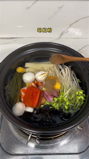This ONE-POT Sand Pot Noodle is better than takeout! (Easy Recipe)
