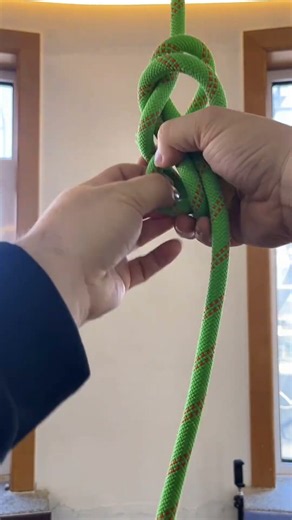 2 unbreakable loops in the MIDDLE of a rope?! 🤯🪢 #Shorts