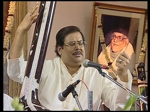 Pandit Ajoy Chakraborty- taanpura basic and taanpura tuning process