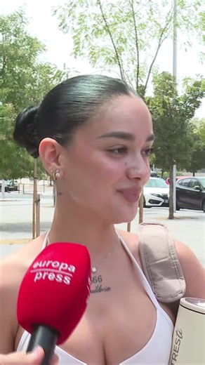 Julia Janeiro se sincera como nunca sobre Jesulín y María José Campanario: “Para mí mis padres son una fantasía”❤️ #juliajaneiro