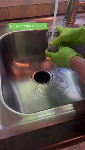 Let’s clean this dishwasher filter #cleaningtips #cleaning #howto | Clean That Up