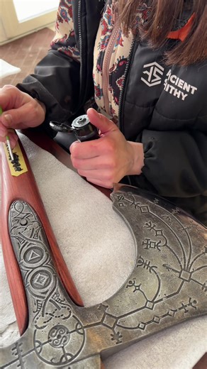 Crafting a Hand-Forged Leviathan Axe