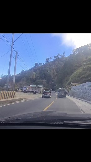 Single yellow line? sa Halsema #benguet #halsema #everyone #tiktokpage #everyone #fyiシ゚viralシ #fyp #followers #solidlane #singleyellowline