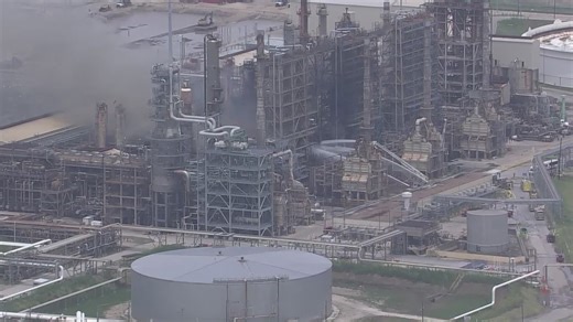 Marathon Petroleum refinery in Texas City catches fire