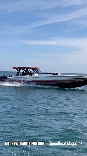 MTI NEW YEAR’S FUN RUN The MTI owners are spending their New Year’s in the Florida Keys as MTI-V’s and cats took off out of the famed Haulover Marina, bound for Hawk’s Cay in Duck Key. With beautiful weather and mild seas, this will indeed be a Happy New Year for the fleet, as they ring in 2024. Video by Tom Leigh @tommygunimages @mtiboats @mercuryracing @taylor.scism @cherellscism @miltoncalafell @tstuart211 @mti_jt @haulovermarinecenter @hawkscayresort #marinetechnologyinc #newyear #funrun #mi