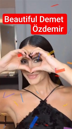 Sono arrivate delle bellissime foto di Demet Özdemir.