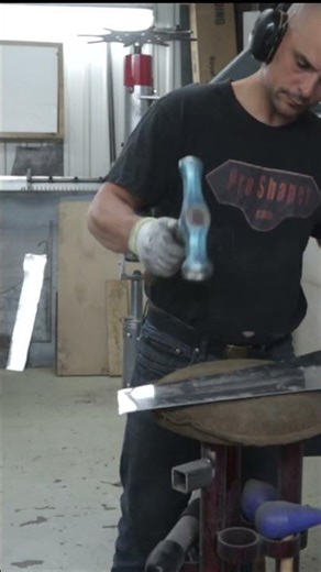 🔥HAND FORMING a 1933 Ford Quarter Panel Using an English WheelAxius