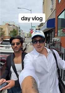 gonna need those new bose speakers omfgggg 🤏🏻🤏🏽 #dayvlog #comewithme #nycvlog #husbands #couple