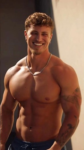 Handsome fit guy 🔥