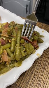 1.6M views · 15K reactions | This is my favorite way to make green beans_ Recipe • 4 cups of green beans _fresh, frozen, or canned all work_ • 4 TBSP of butter • 1 diced onion #0155 | Munchies | Facebook