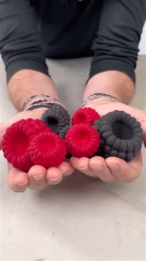 RASPBERRY / BLACKBERRY? A trompe l'oeil…