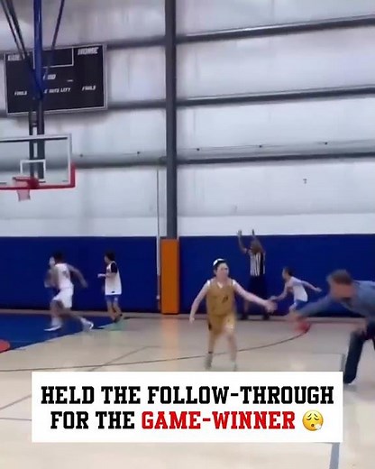He called game with six seconds left 🔥 (via @zion_sports_academy/IG)