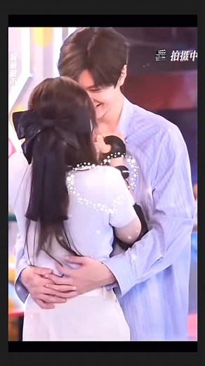 Chen Zheyuan✨Zhao Lusi on Instagram: "Cutest couple ever!💯👩🏻‍❤️‍👨🏻💞💫 ✨♥️🥰😍😘🤗🫠 🎬 bts tidbits: Episode 18🛼 #短夹叙 #duanjiaxu #丧志 #sangzhi #chenzheyuan #chenzheyuan陈哲远 #zhaolusi #zhaolusi赵露思 #rosyzhao #hiddenloveseries #hiddenlovedrama #hiddenlovetidbits #cutestcoupleever♥️💯"