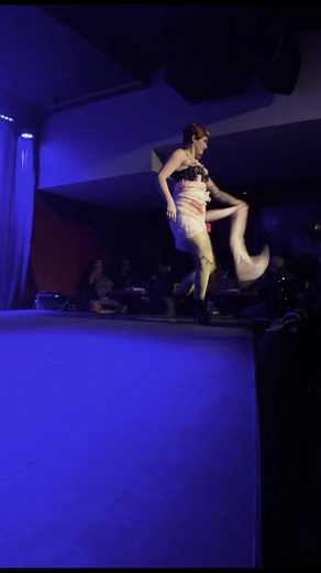 We love when the audience lends a hand! @dorienne as the Bride of Frankenstein at our #halloween2025 show! #nycburlesque #lifeofashowgirl #thingstodoinnyc #halloween
