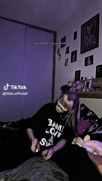 zwłaszcza swoje xd💋 niedługo wlatuje ta nutka na streamingi, czekajcie💔 #undergroundmusic #lilah#polishrap#alternative #altgirl