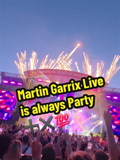 Progressive house never dies This incredibly awesome mashup by Martin Garrix is ​​simply divine. Luxembourg 2025 was unbelievably awesome.#martingarrix #luxemburg #garrix #show #martingarrixbeberexha @Martin Garrix @stmpdrcrds