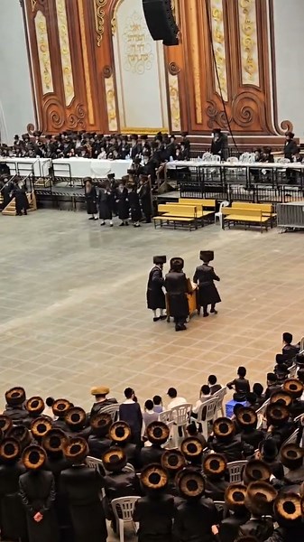 Wheelchair bound Kaliver Rebbe 'Dances' Mitzvah Tantz