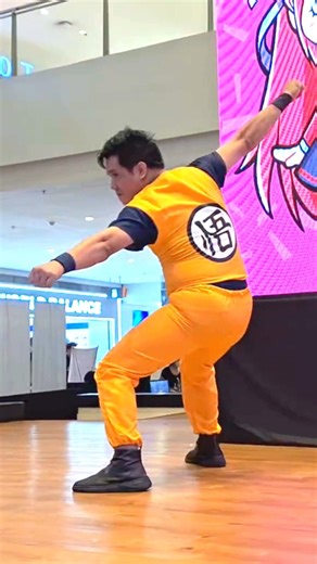 Dragon Ball Z Goku Cosplay 🟠🐉🉐✪ #shorts #cosplay #goku