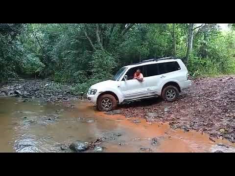 Mitsubishi Montero 2001 "Light off road"