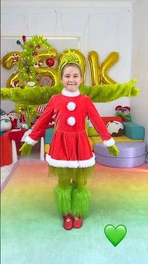 Viral Body Party Dance 💚 Grinch Edition 🎄