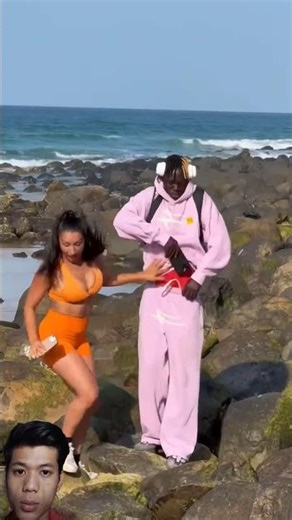 FIXING MY BROKEN STRESS BALL! 😱😳😭🫧 #satisfying #crunchy #asmr #funny