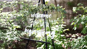 Set the Scene with DIY Acrylic Wedding Signage