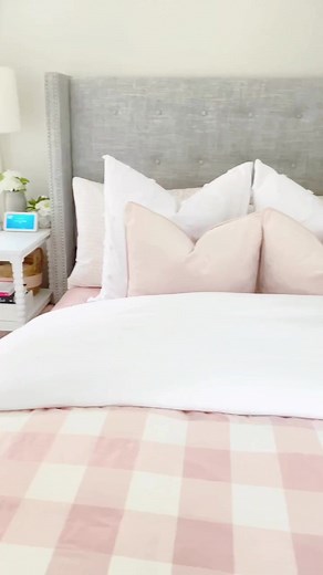 1950s Pink Bedroom Tour