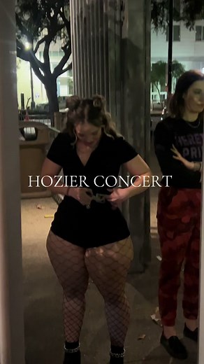 Late birthday post, had the best time celebrating my birthday at the Hozier Concert. 💕 #colorsofautmn #colorsofautumn94 #curvycommunity #thickfit #thickfitchick #curvytiktok #curvybodies #thickwomen #curvyfashion #forbiddenpants #hozier #girlsnightout