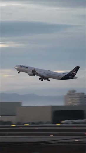 What Happens When a Plane Takes Off at Dusk?