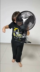 Ventilador de parede pegando fogo #kipasangin #kipas Fan #pietronatel