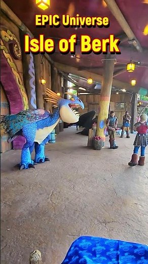 Astrid and Stormfly - Isle of Berk at Epic Universal!