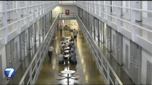 Two prison employees on leave following inmate death at Lebanon Correctional Facility