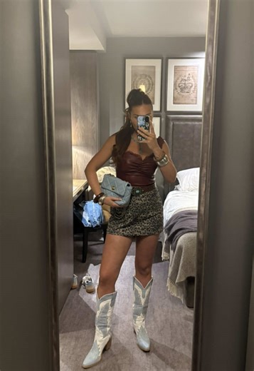 Tucker Wetmore's 'Sunburn': A Trendy Country Music Vibe