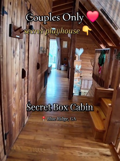 Couples Only mountain cabin in Blue Ridge, GA with a scavenger hunt, secret boxes and intimate games for two ♥️ 😍 #couplestrip #valentinestrip #romantictrip #visitblueridgega