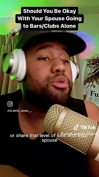 Should Couples Go To Bars Alone? Relationship Advice