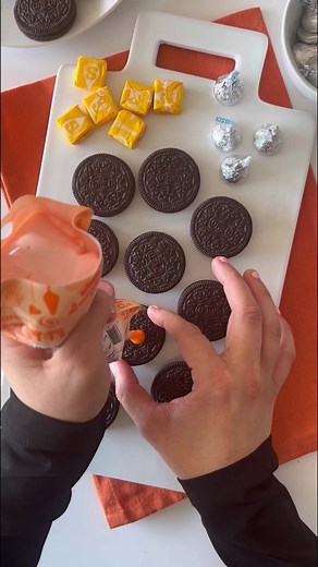 196K views · 953 reactions | Easy Recipe Alert- WITCH HAT OREOS!...
